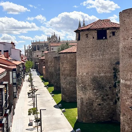 Апартаменты La Muralla - Leonapartamentos *